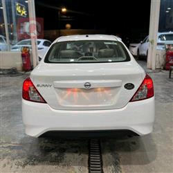Nissan Sunny